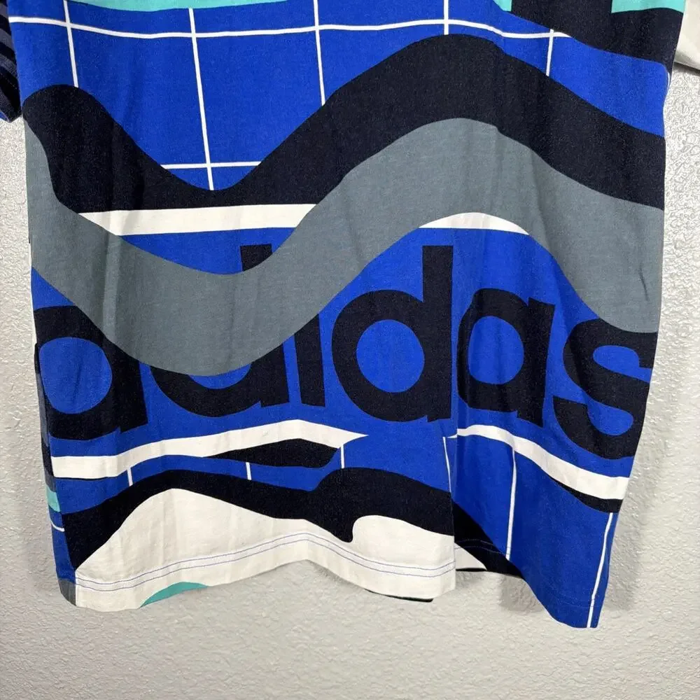 Adidas Originals Logo AOP Men's Medium T-Shirt Graphic Blue White Black